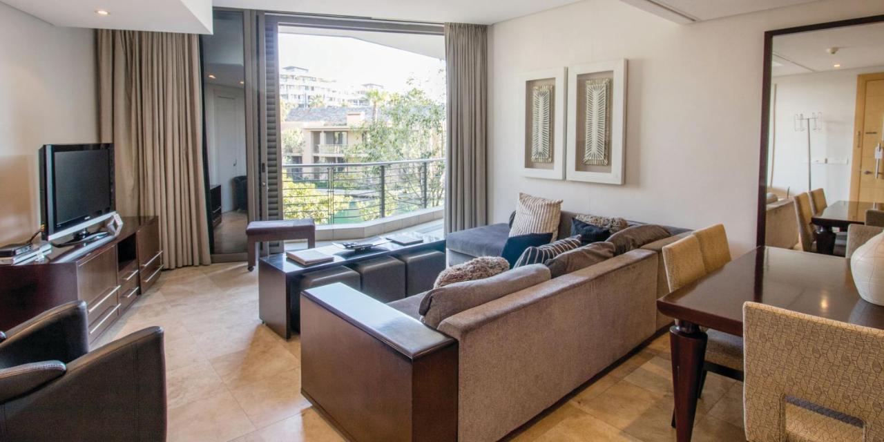 Three Bedroom Apartment - Fully Furnished And Equipped Kaapstad Buitenkant foto